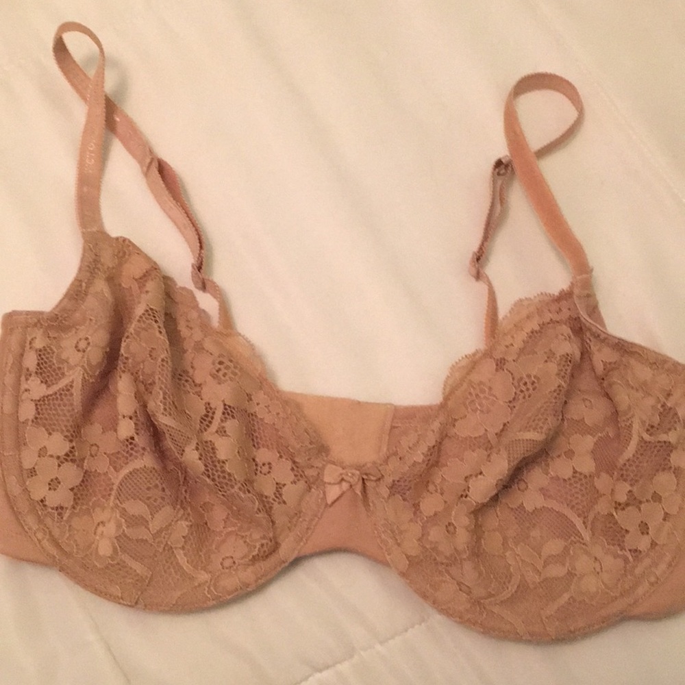 Almost new Victoria Secret Unlined Demi